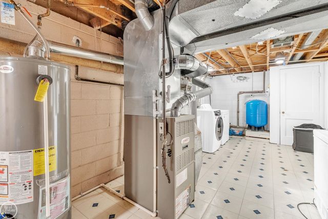 8133 Southfield Drive, Shelby Twp, MI 48316