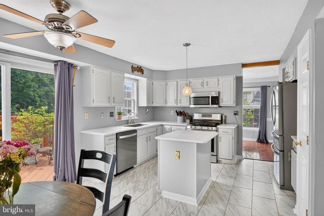 122 TORINGTON WAY, Newark, DE 19702