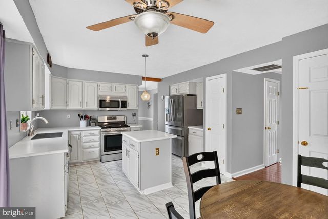 122 TORINGTON WAY, Newark, DE 19702