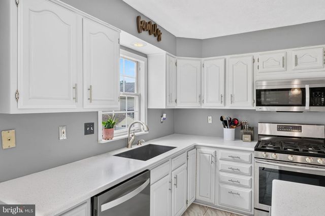 122 TORINGTON WAY, Newark, DE 19702