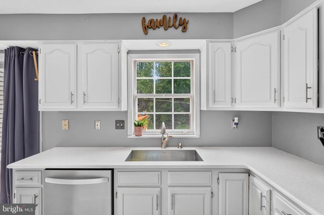 122 TORINGTON WAY, Newark, DE 19702