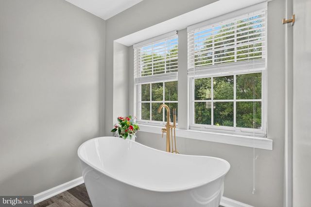 122 TORINGTON WAY, Newark, DE 19702