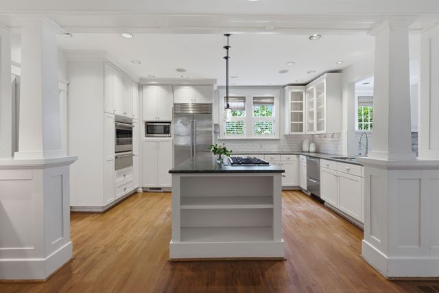 3816 Richland Ave, Nashville, TN 37205
