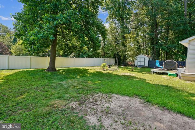 852 WHISPERING PINE CIR, Lusby, MD 20657