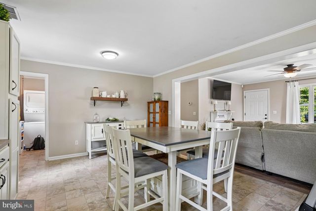 852 WHISPERING PINE CIR, Lusby, MD 20657