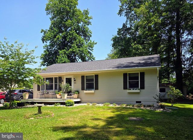 852 WHISPERING PINE CIR, Lusby, MD 20657