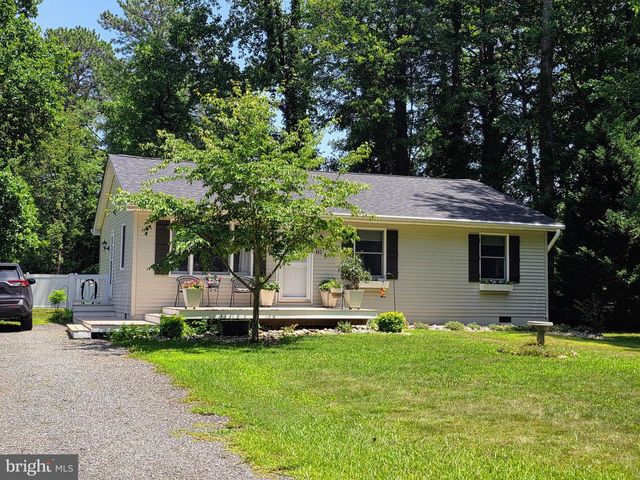 852 WHISPERING PINE CIR, Lusby, MD 20657