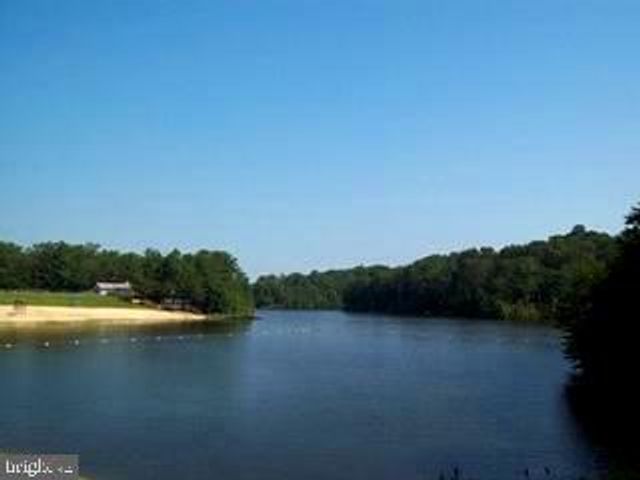 852 WHISPERING PINE CIR, Lusby, MD 20657