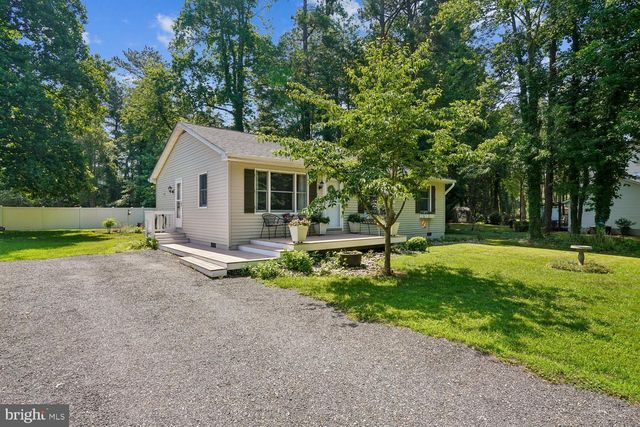 852 WHISPERING PINE CIR, Lusby, MD 20657
