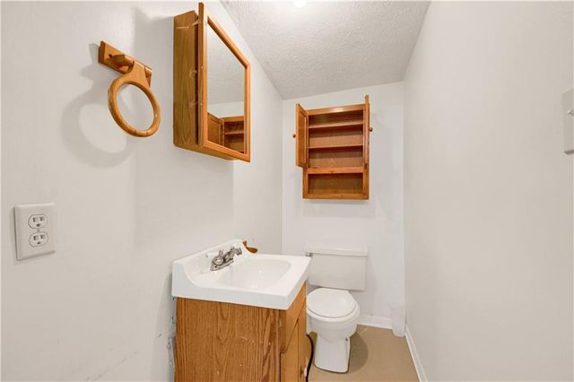 6950 Dodd Road, Riverdale, GA 30296