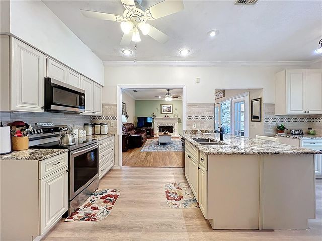 1951 GREEN MEADOW LANE, Orlando, FL 32825