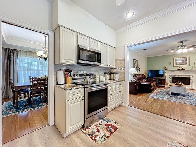 1951 GREEN MEADOW LANE, Orlando, FL 32825