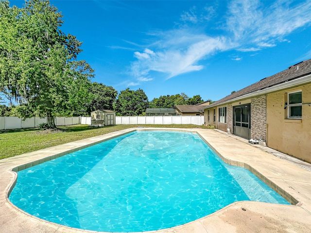 1951 GREEN MEADOW LANE, Orlando, FL 32825