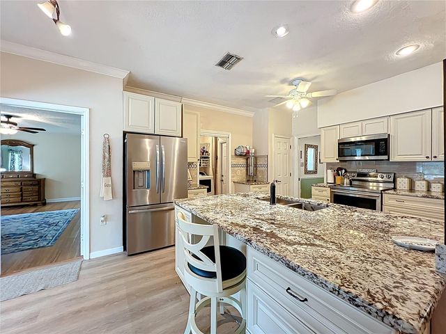 1951 GREEN MEADOW LANE, Orlando, FL 32825