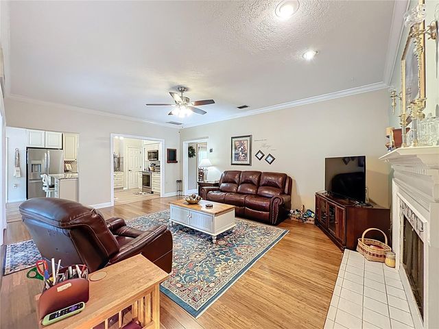 1951 GREEN MEADOW LANE, Orlando, FL 32825