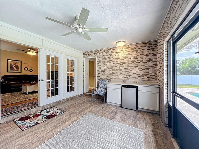 1951 GREEN MEADOW LANE, Orlando, FL 32825