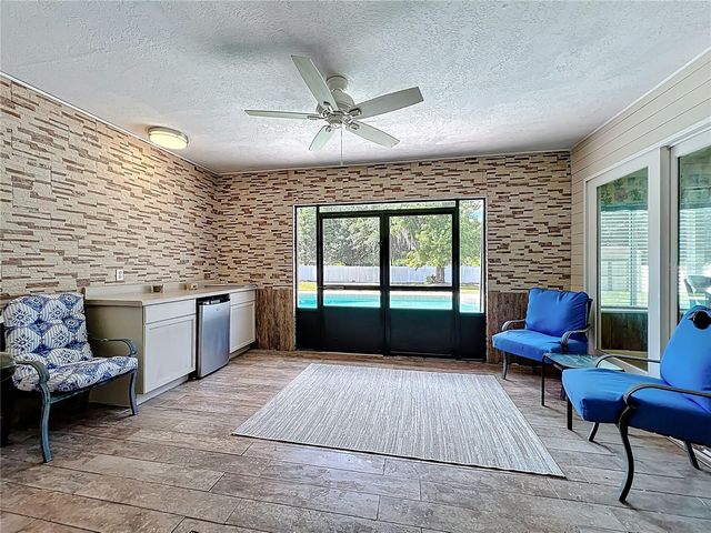 1951 GREEN MEADOW LANE, Orlando, FL 32825