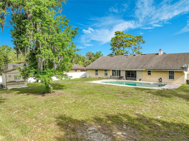 1951 GREEN MEADOW LANE, Orlando, FL 32825