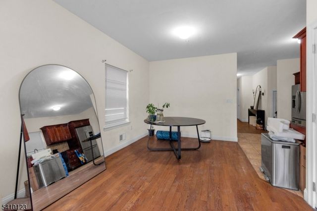 327 S Park St, Elizabeth City, NJ 07206