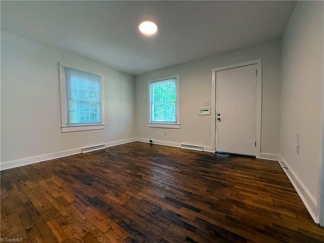 2604 Lyndhurst Avenue, Winston-salem, NC 27103