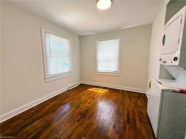 2604 Lyndhurst Avenue, Winston-salem, NC 27103