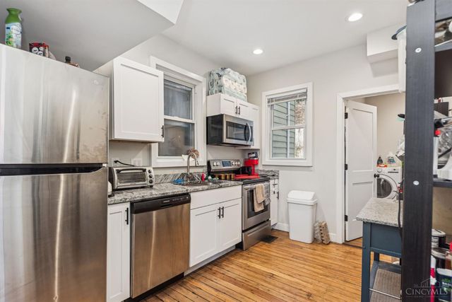 2913 Eden Avenue, Cincinnati, OH 45219