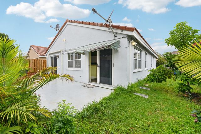 7330 Flores Way, Margate, FL 33063