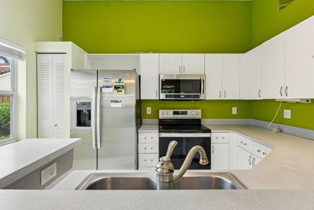 7330 Flores Way, Margate, FL 33063