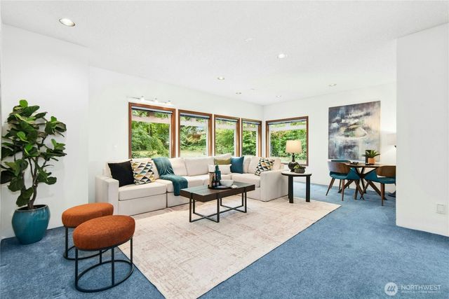 25725 NE 80th Street, Redmond, WA 98053