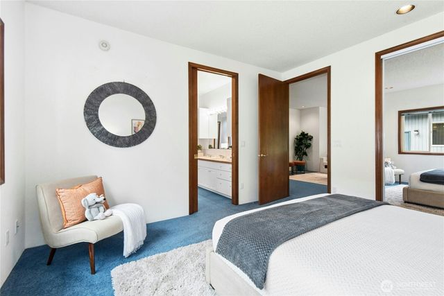 25725 NE 80th Street, Redmond, WA 98053