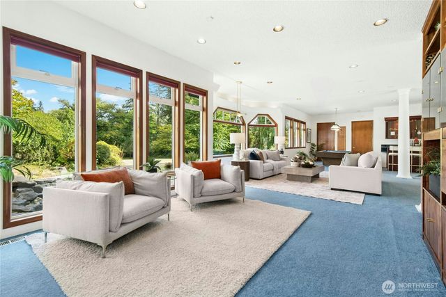 25725 NE 80th Street, Redmond, WA 98053