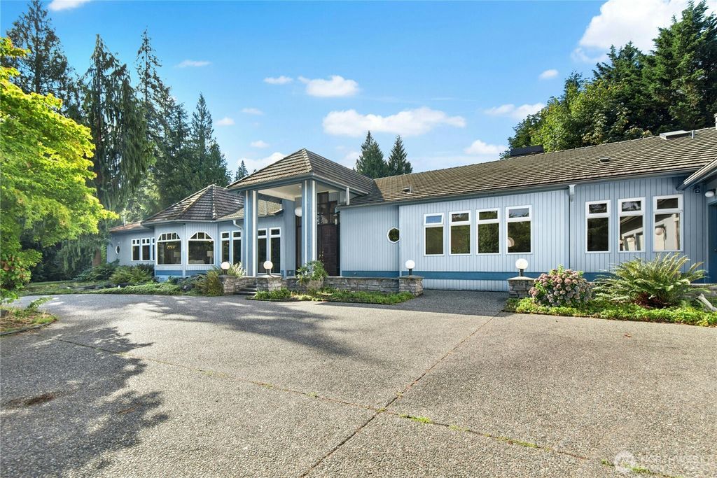 25725 NE 80th Street, Redmond, WA 98053