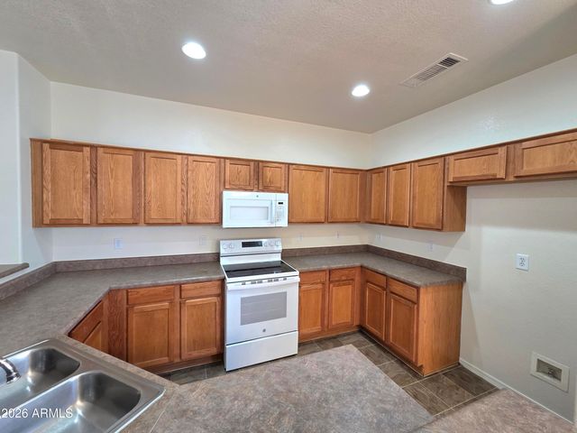 609 W RIO VISTA Lane, Avondale, AZ 85323