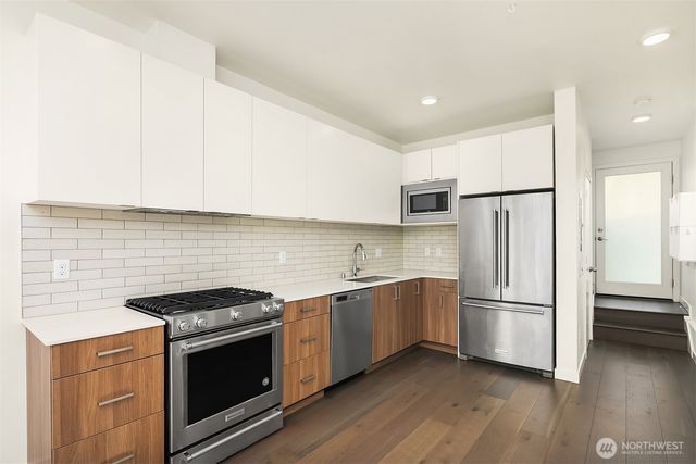 518 NW Bright Street, Seattle, WA 98107