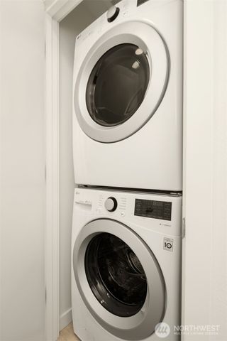 518 NW Bright Street, Seattle, WA 98107