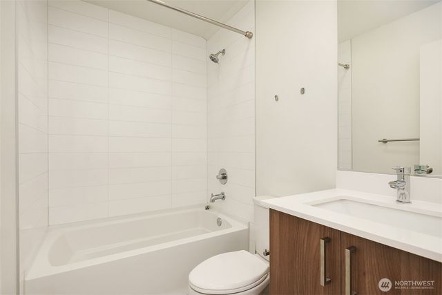 518 NW Bright Street, Seattle, WA 98107