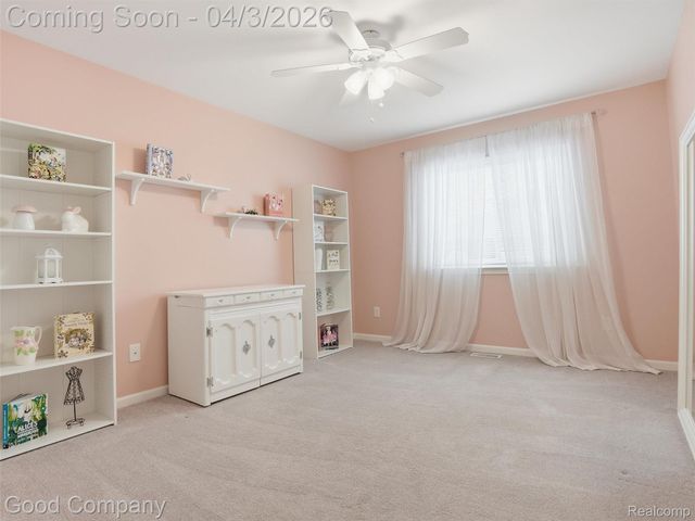 27825 Kaufman Street, Roseville, MI 48066