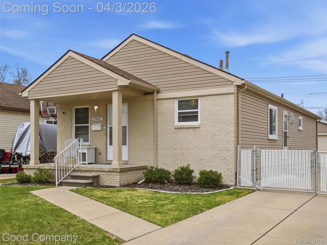 27825 Kaufman Street, Roseville, MI 48066