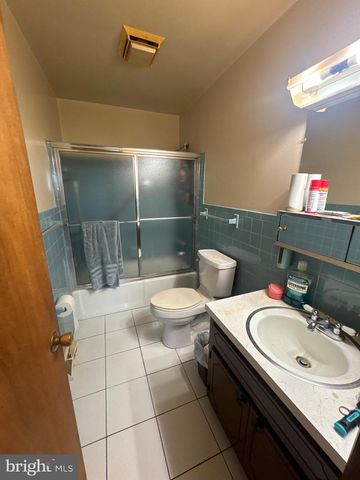 1009 MAIN ST, Harrisburg, PA 17113