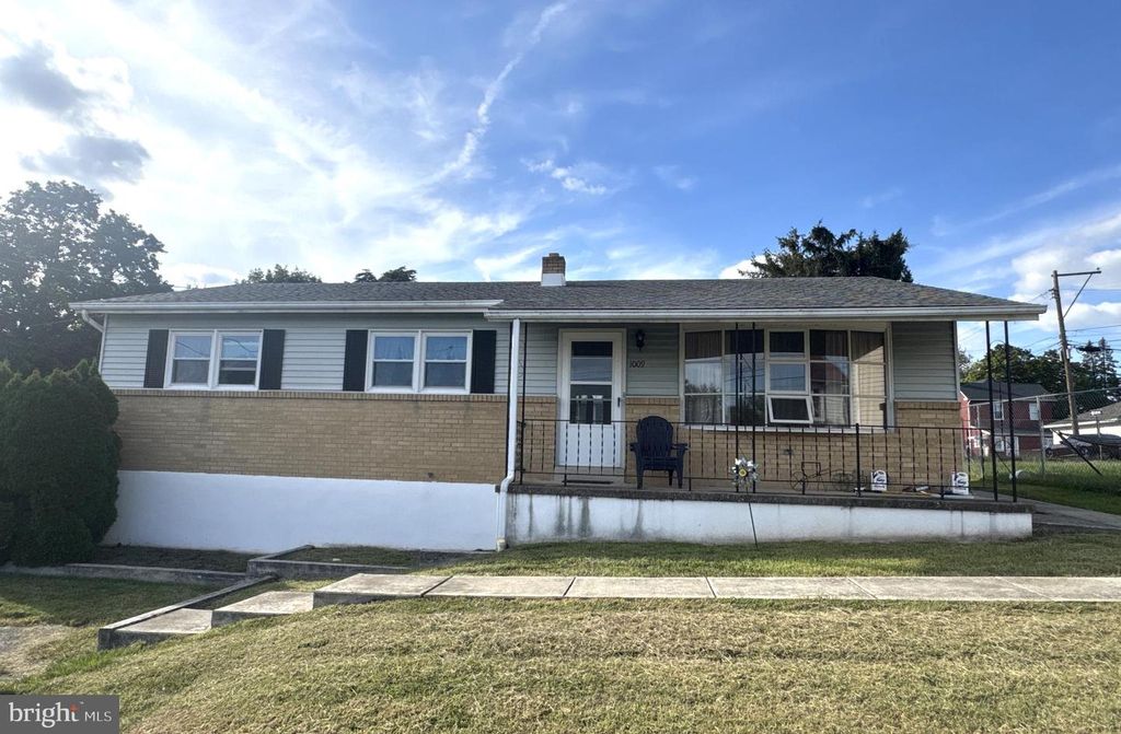 1009 MAIN ST, Harrisburg, PA 17113