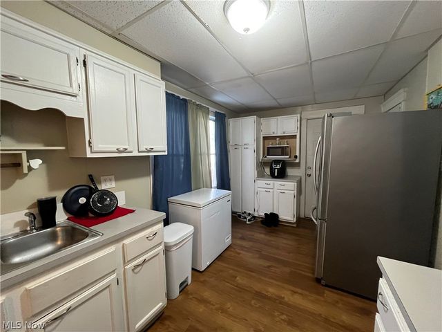 2135 W 96th Street, Cleveland, OH 44102