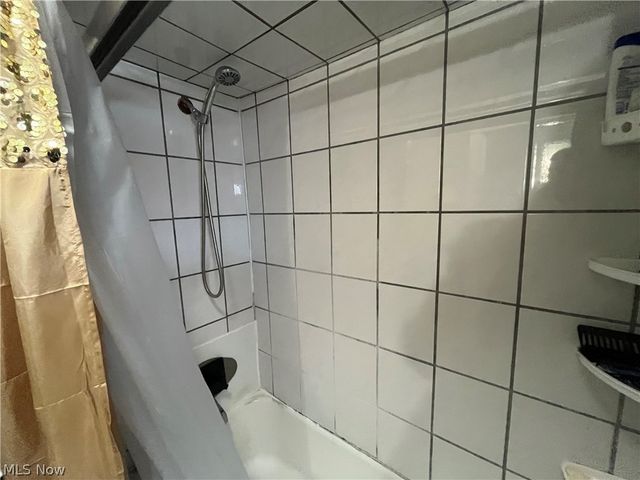 2135 W 96th Street, Cleveland, OH 44102