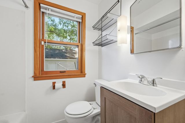 5732 41st Avenue S, Minneapolis, MN 55417