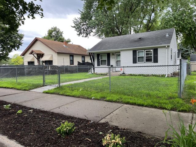 5732 41st Avenue S, Minneapolis, MN 55417