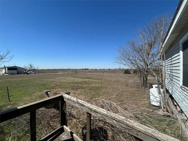 20406 Wilson RD B, Coupland, TX 78615