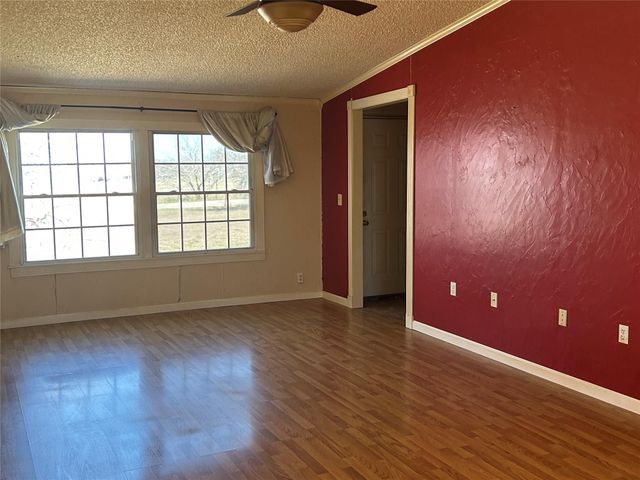 20406 Wilson RD B, Coupland, TX 78615