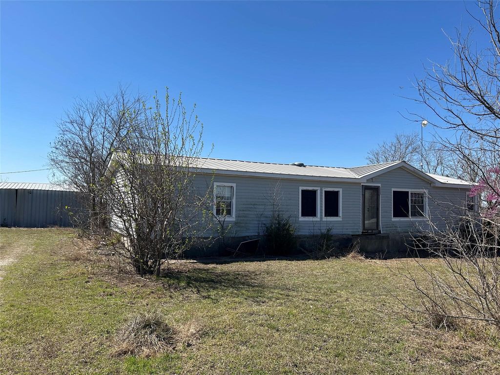 20406 Wilson RD B, Coupland, TX 78615
