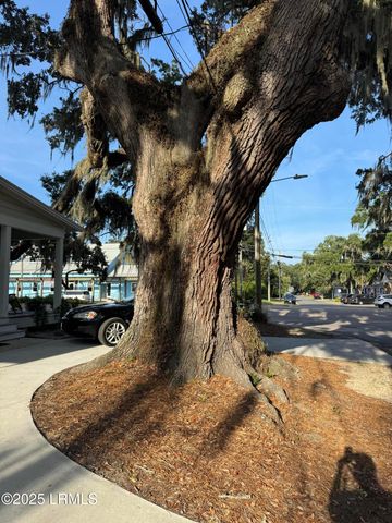 1503 Paris Avenue, Port Royal, SC 29935