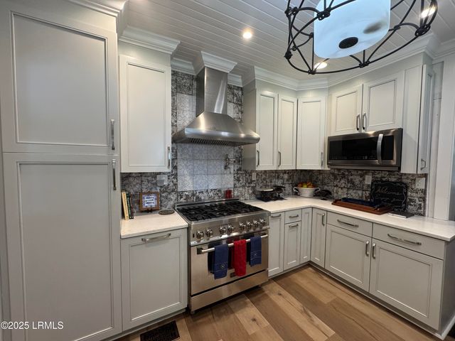 1503 Paris Avenue, Port Royal, SC 29935