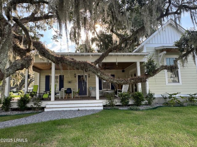 1503 Paris Avenue, Port Royal, SC 29935